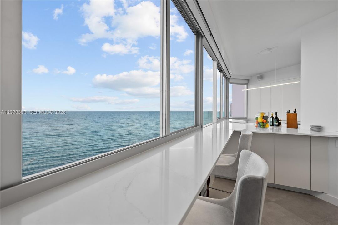 For Sale: $1,199,000 (2 beds, 2 baths, 1455 Square Feet)