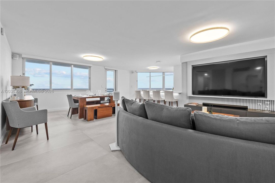 For Sale: $1,199,000 (2 beds, 2 baths, 1455 Square Feet)