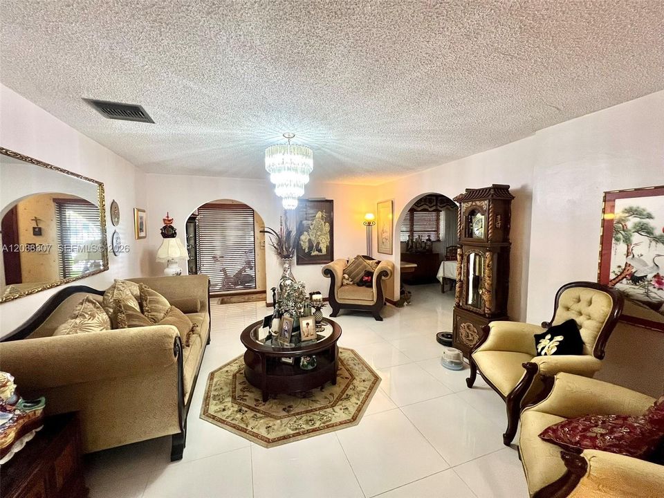 На продажу: $1,195,000 (5 спален, 4 ванн, 2539 Квадратных фут)