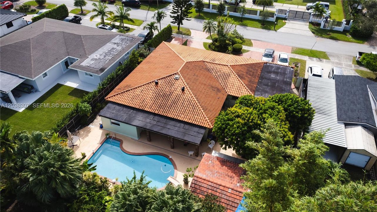 На продажу: $1,195,000 (5 спален, 4 ванн, 2539 Квадратных фут)