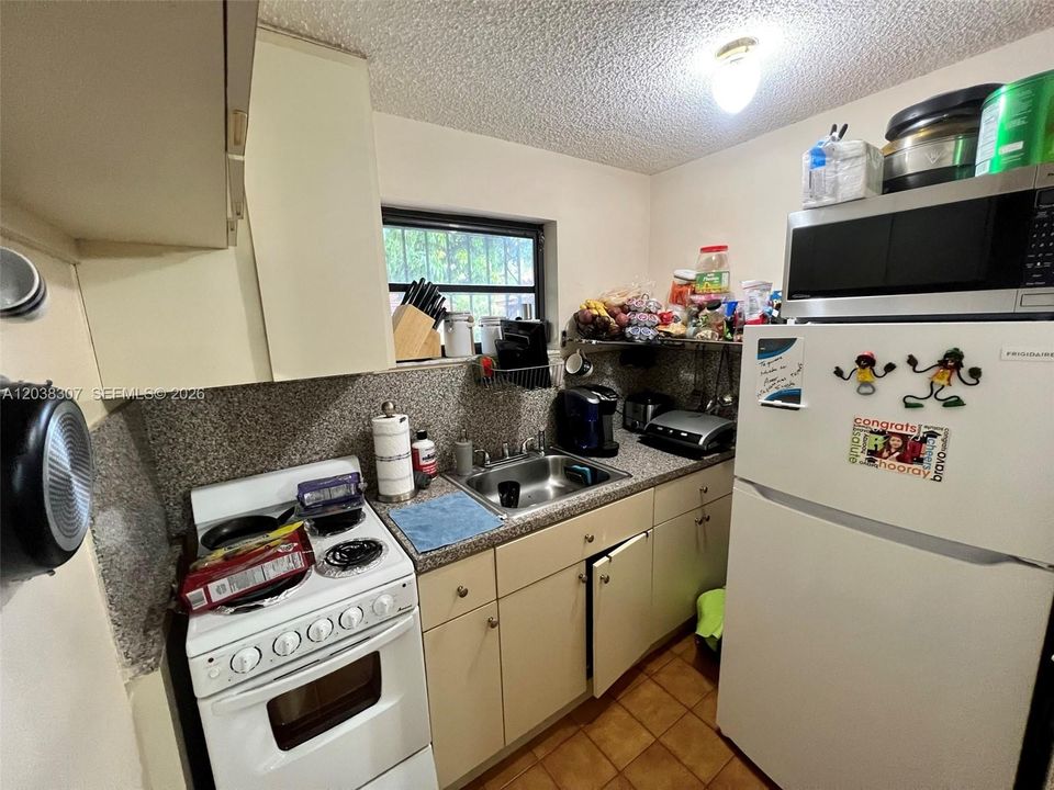 На продажу: $1,195,000 (5 спален, 4 ванн, 2539 Квадратных фут)