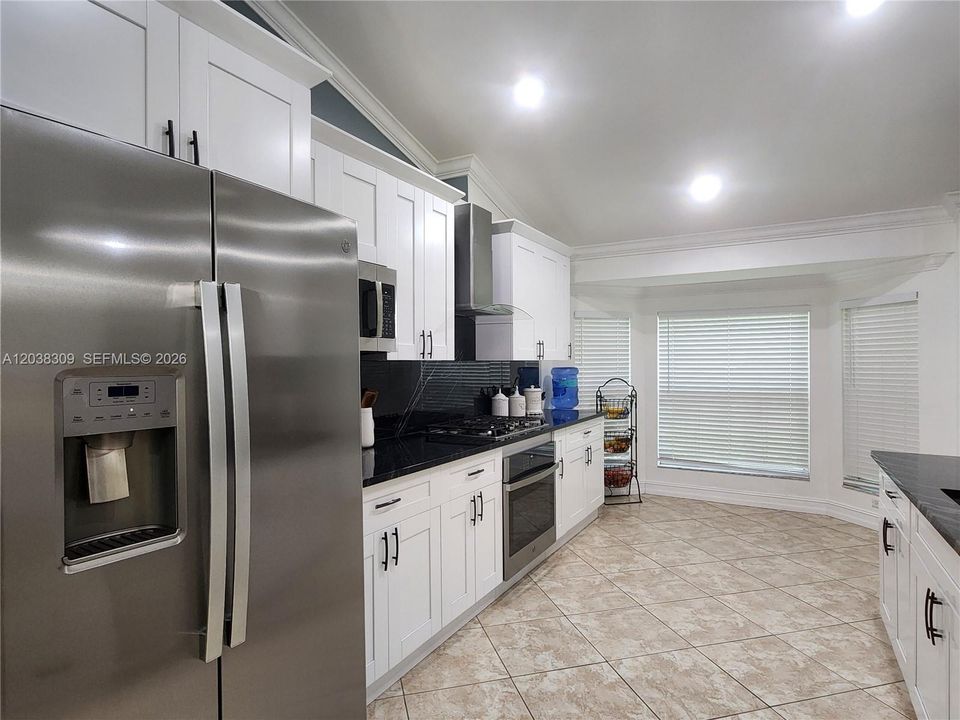 For Sale: $525,000 (3 beds, 2 baths, 1695 Square Feet)
