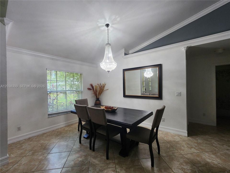 For Sale: $525,000 (3 beds, 2 baths, 1695 Square Feet)