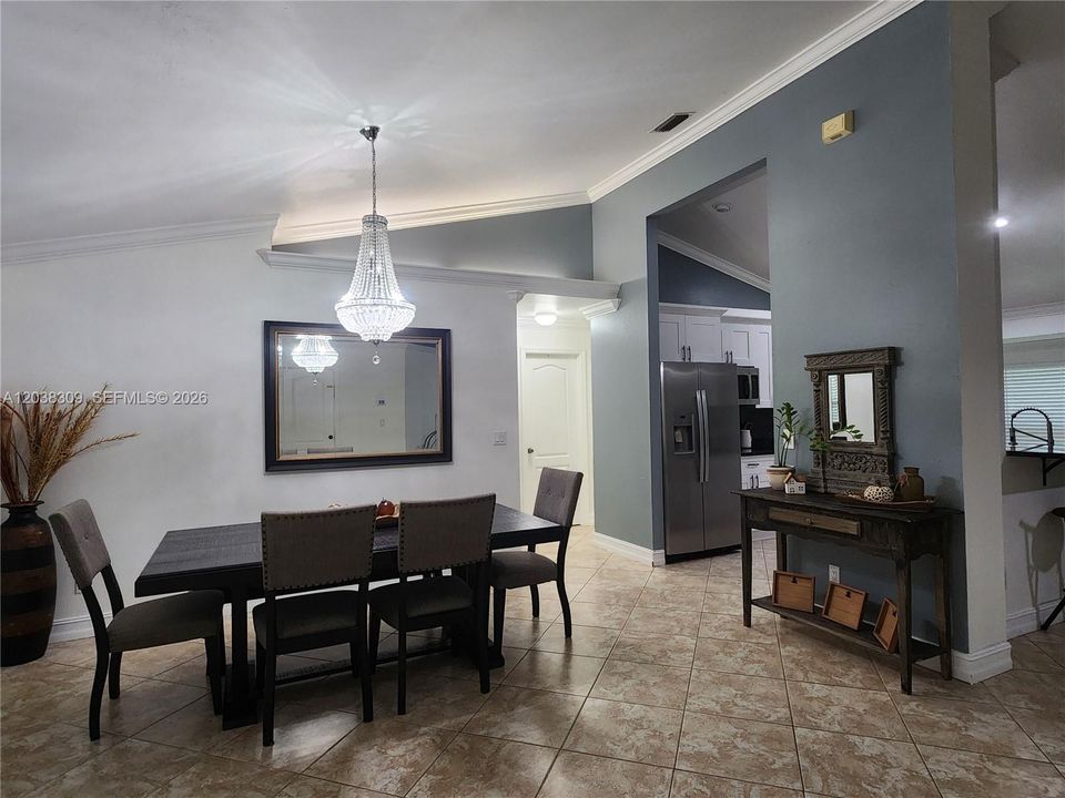 For Sale: $525,000 (3 beds, 2 baths, 1695 Square Feet)