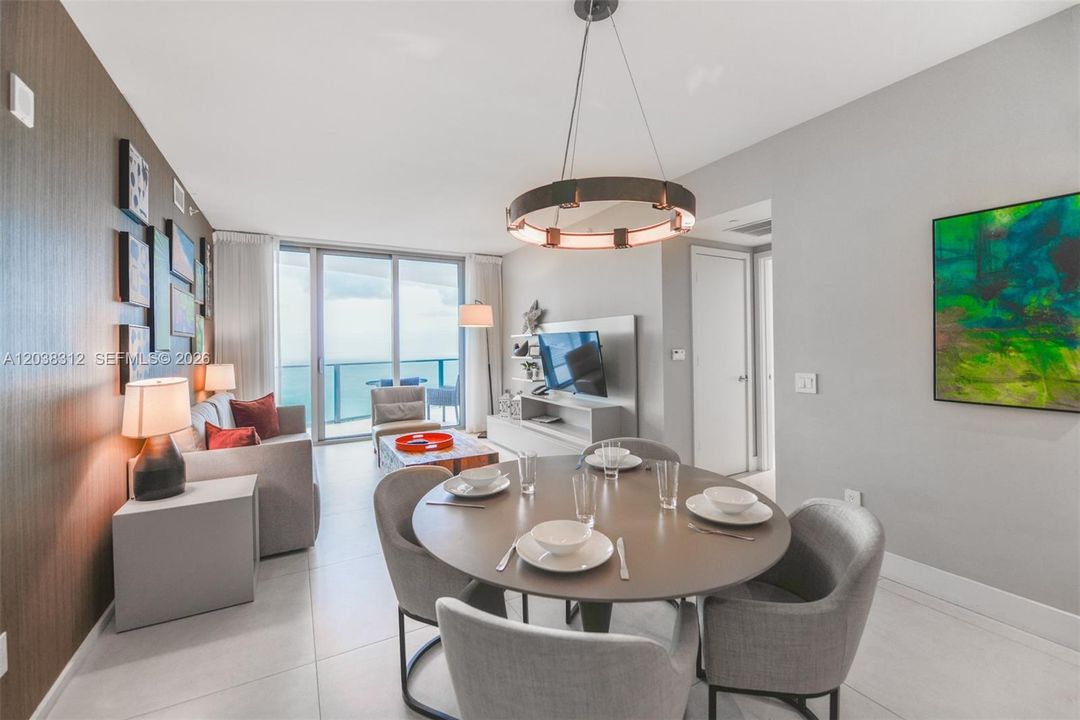 For Sale: $865,000 (2 beds, 2 baths, 1126 Square Feet)