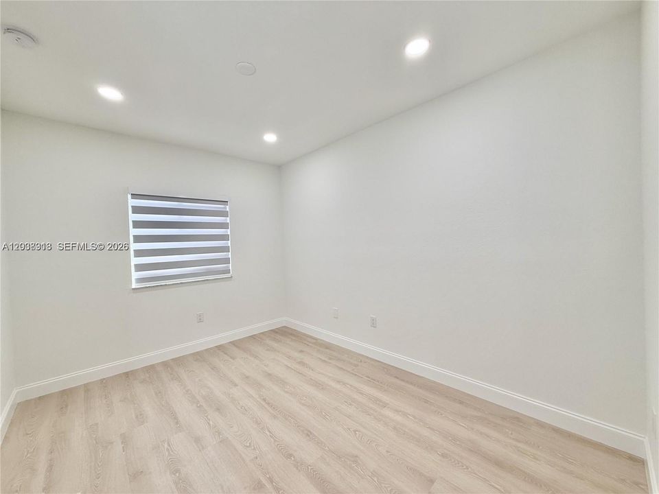 For Rent: $3,000 (3 beds, 3 baths, 1528 Square Feet)