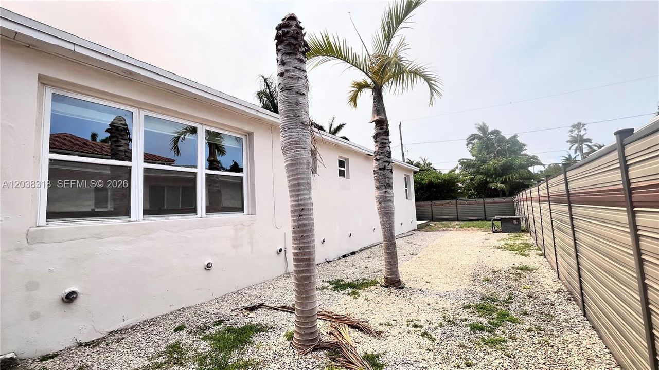 For Sale: $685,000 (3 beds, 2 baths, 1680 Square Feet)