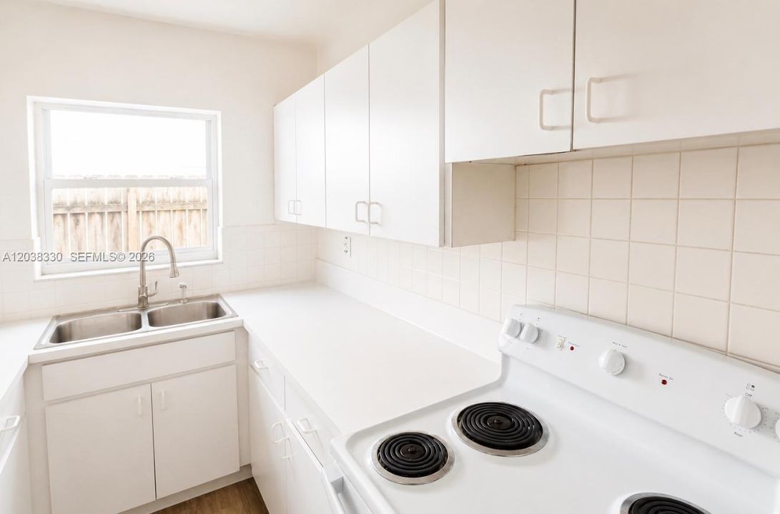 В аренду: $2,300 (2 спален, 2 ванн, 1200 Квадратных фут)
