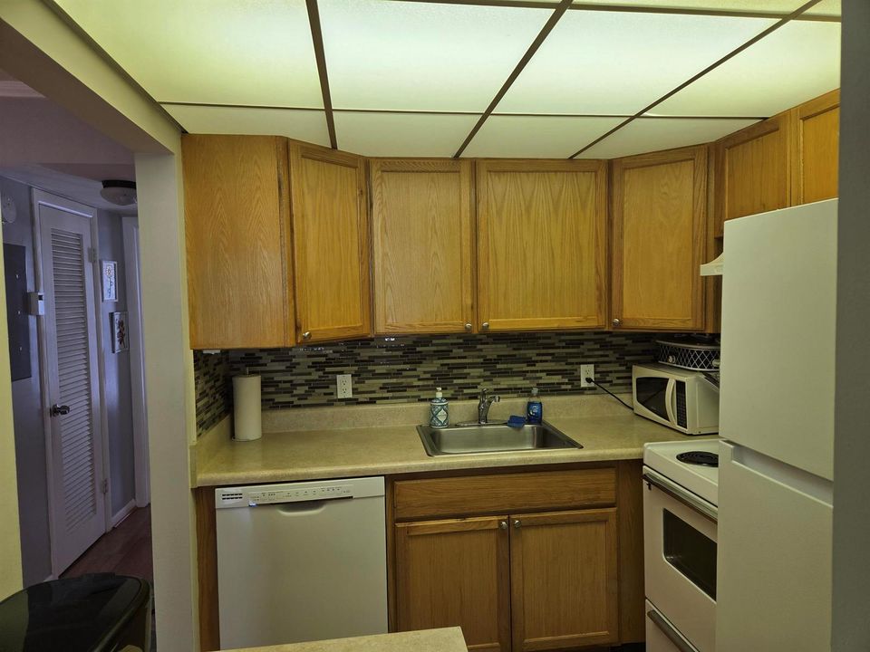 138 kitchen 2