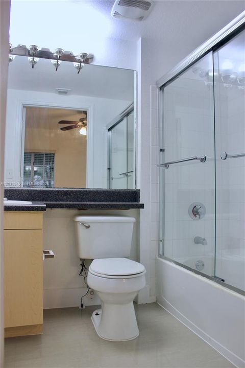 В аренду: $2,350 (2 спален, 2 ванн, 1080 Квадратных фут)