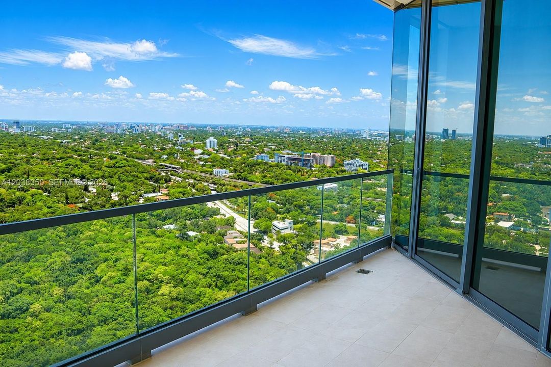 For Sale: $3,950,000 (3 beds, 3 baths, 1946 Square Feet)