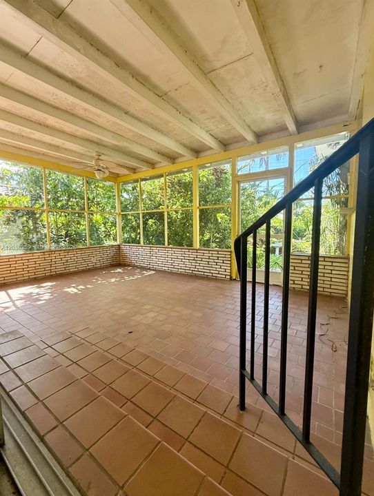 For Rent: $3,000 (2 beds, 2 baths, 1466 Square Feet)