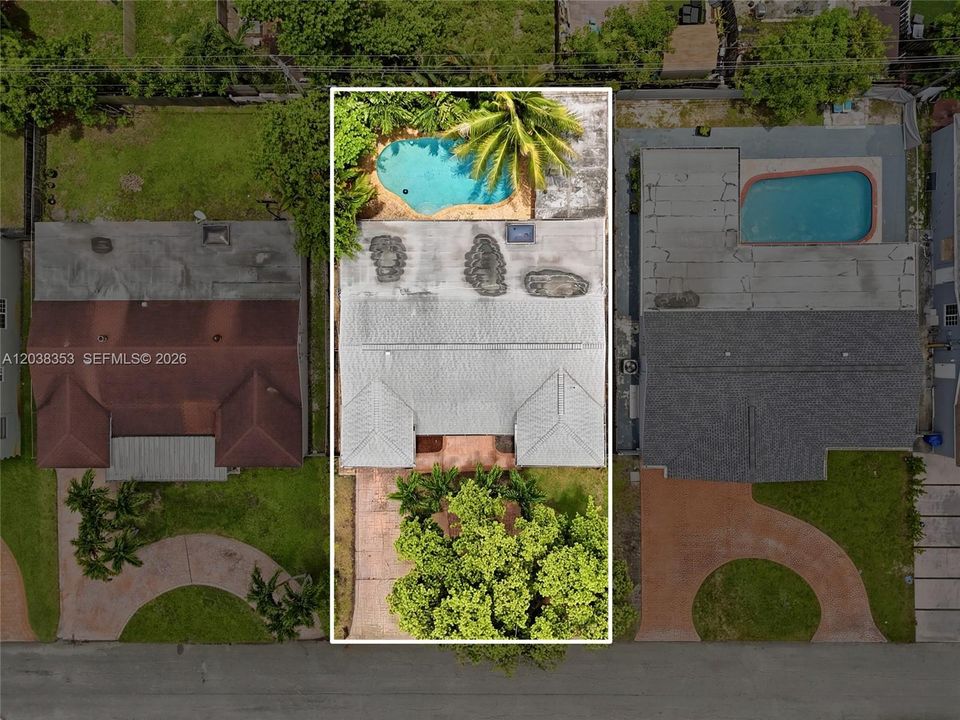 For Sale: $580,000 (4 beds, 3 baths, 1315 Square Feet)