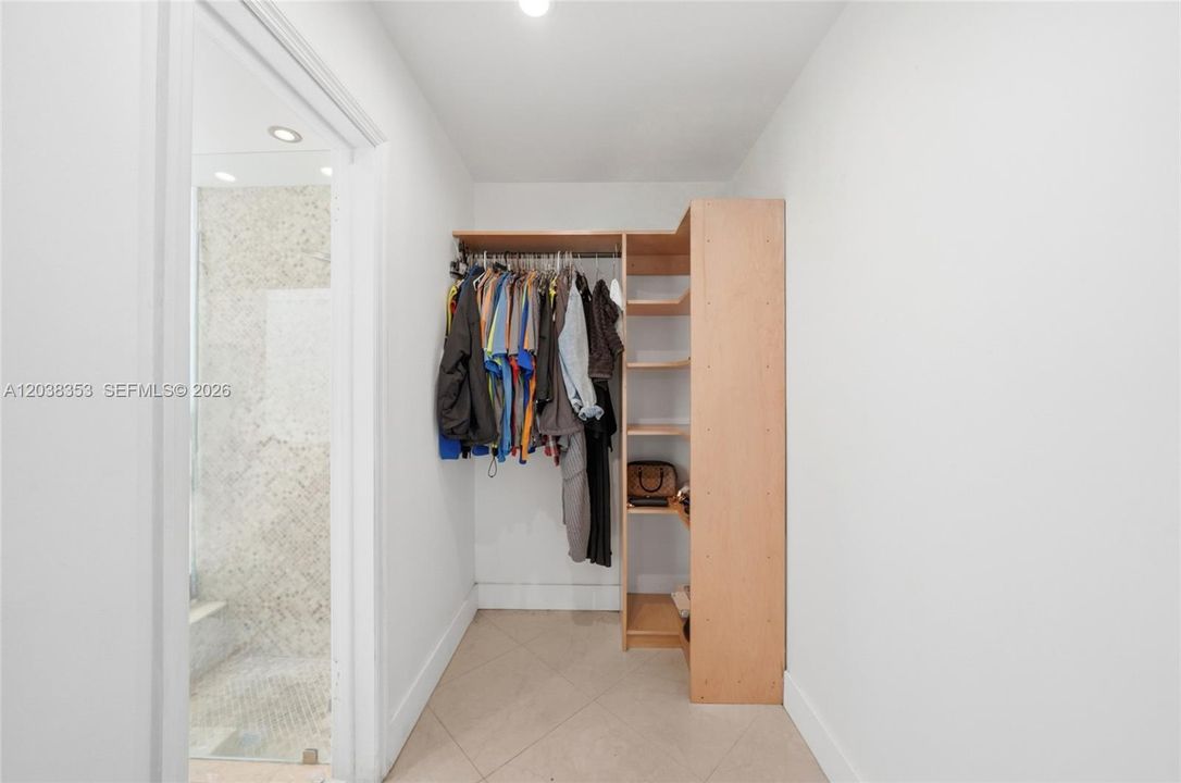 For Sale: $580,000 (4 beds, 3 baths, 1315 Square Feet)