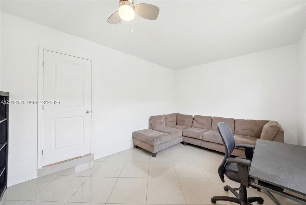 For Sale: $580,000 (4 beds, 3 baths, 1315 Square Feet)