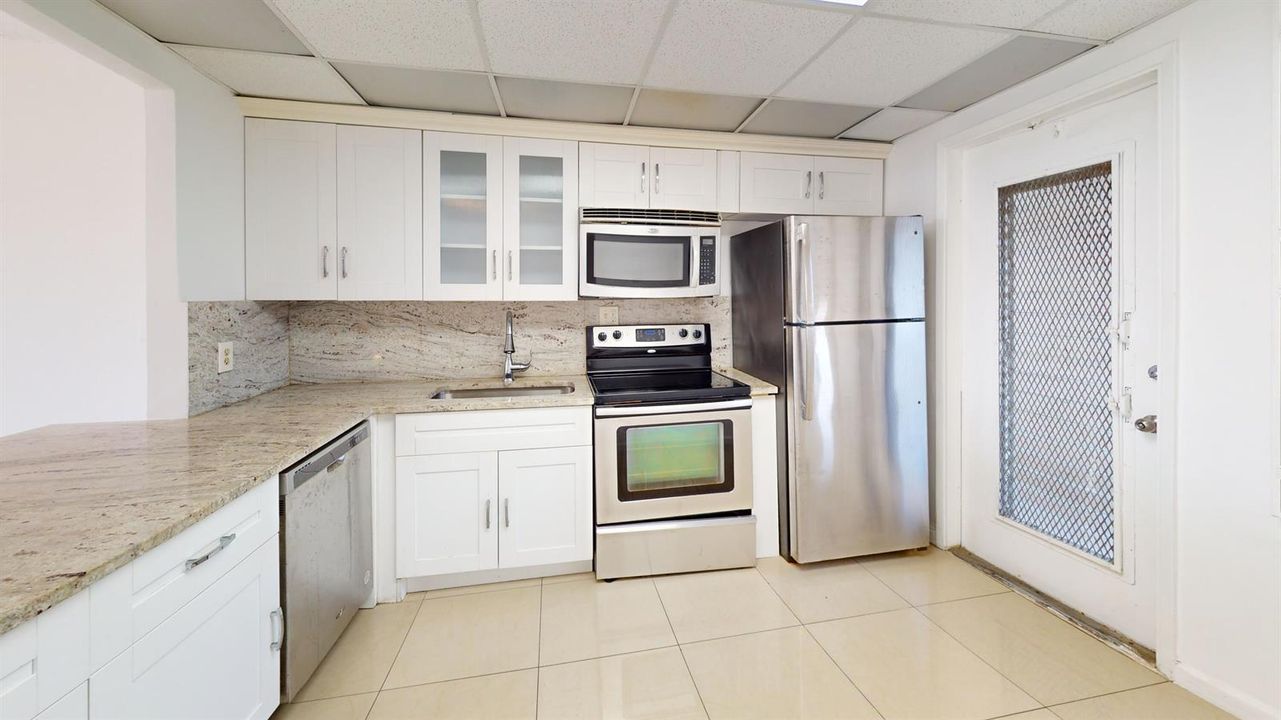 Kitchen (6)