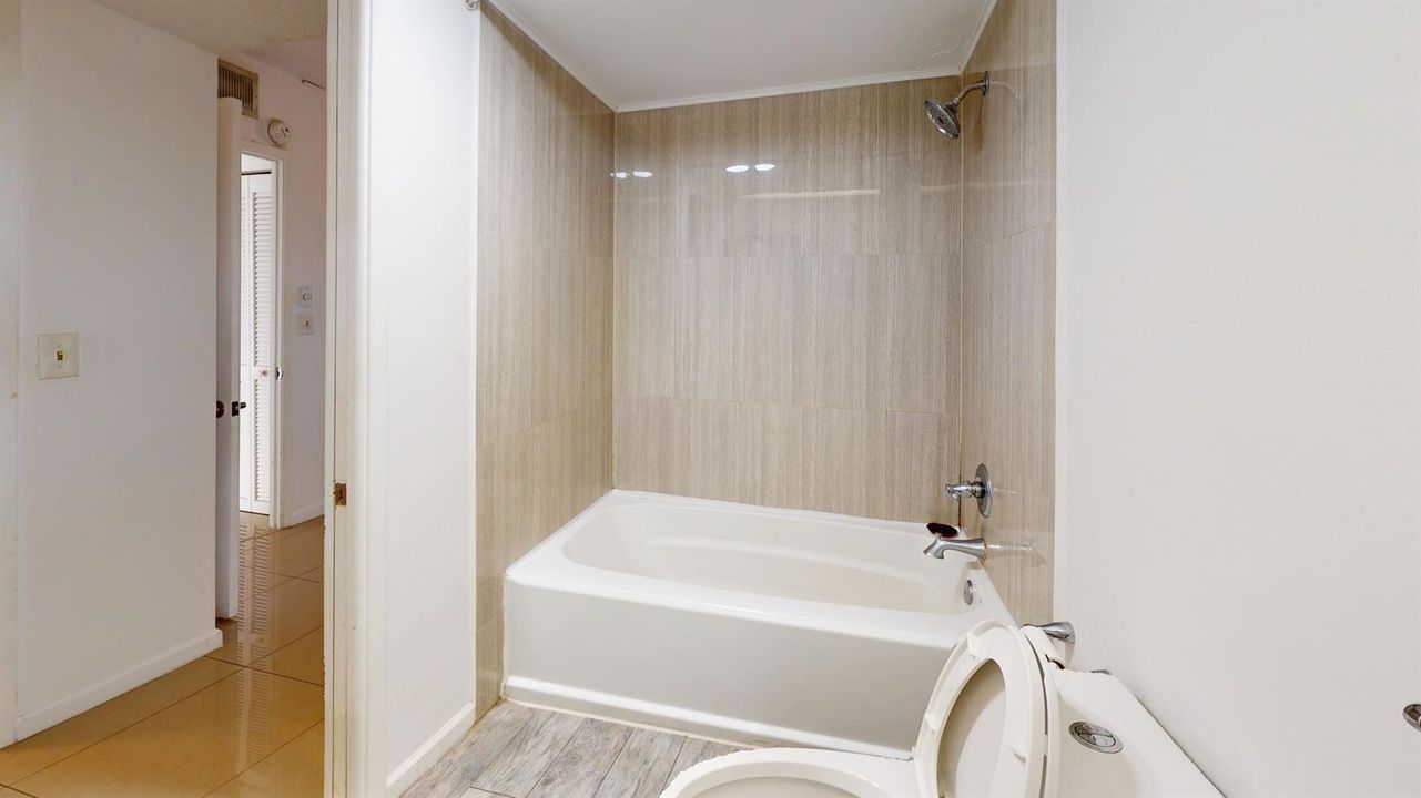 Bathroom (11)