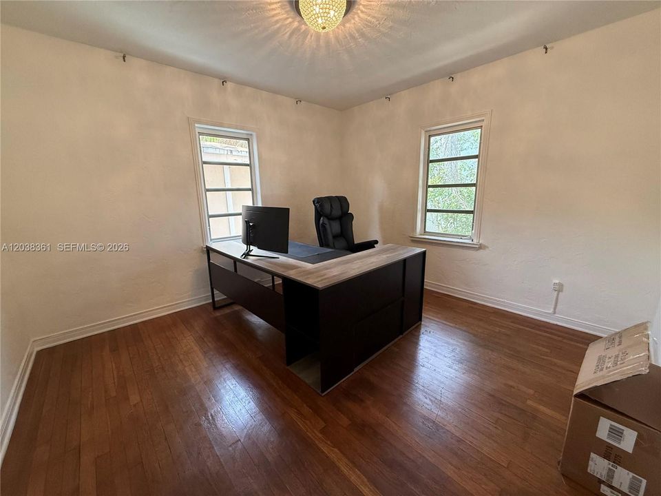 В аренду: $2,800 (3 спален, 1 ванн, 1473 Квадратных фут)