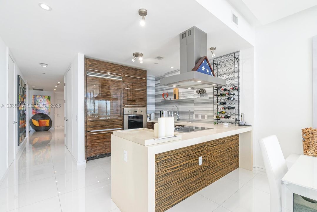 For Rent: $6,600 (2 beds, 2 baths, 1498 Square Feet)