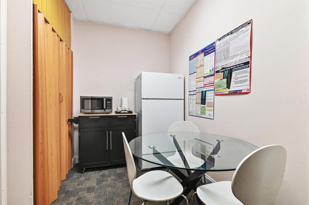 14 Dining area 01