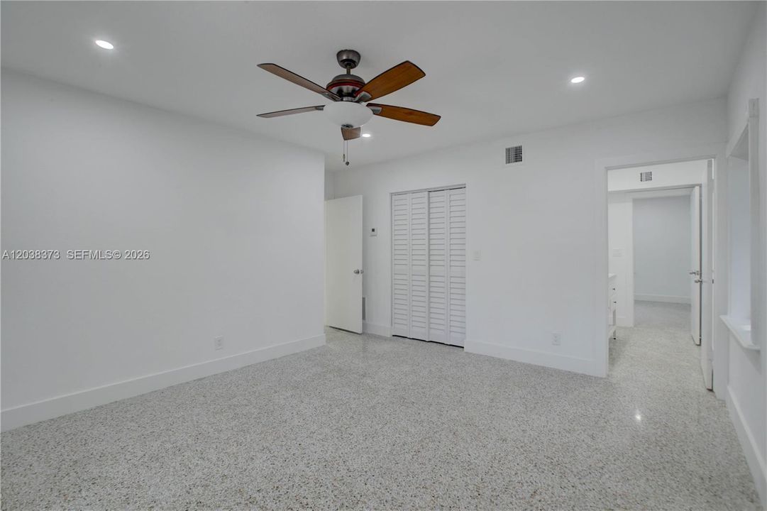В аренду: $5,900 (4 спален, 3 ванн, 2243 Квадратных фут)
