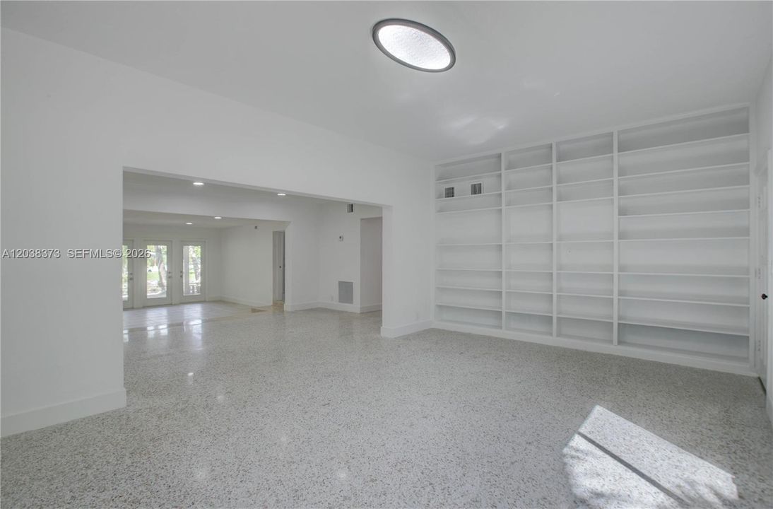 В аренду: $5,900 (4 спален, 3 ванн, 2243 Квадратных фут)