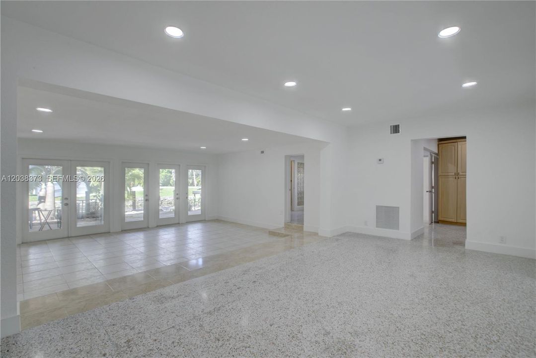 В аренду: $5,900 (4 спален, 3 ванн, 2243 Квадратных фут)