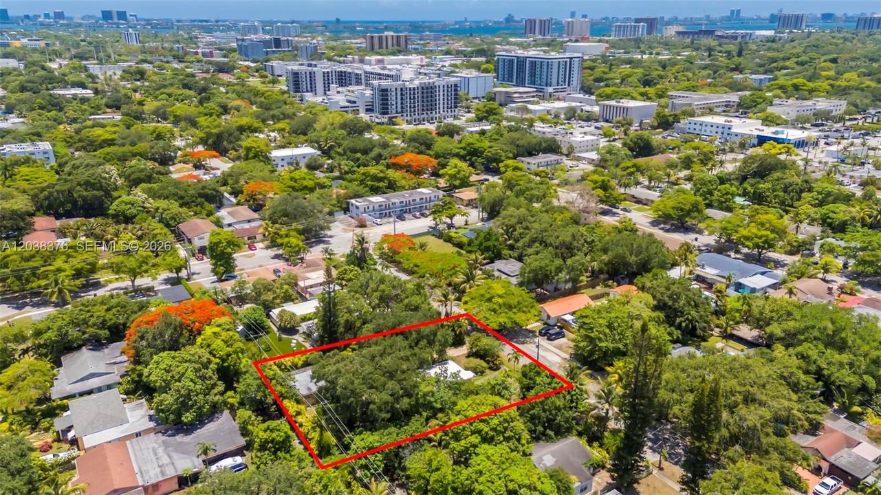 На продажу: $629,000 (3 спален, 1 ванн, 1421 Квадратных фут)