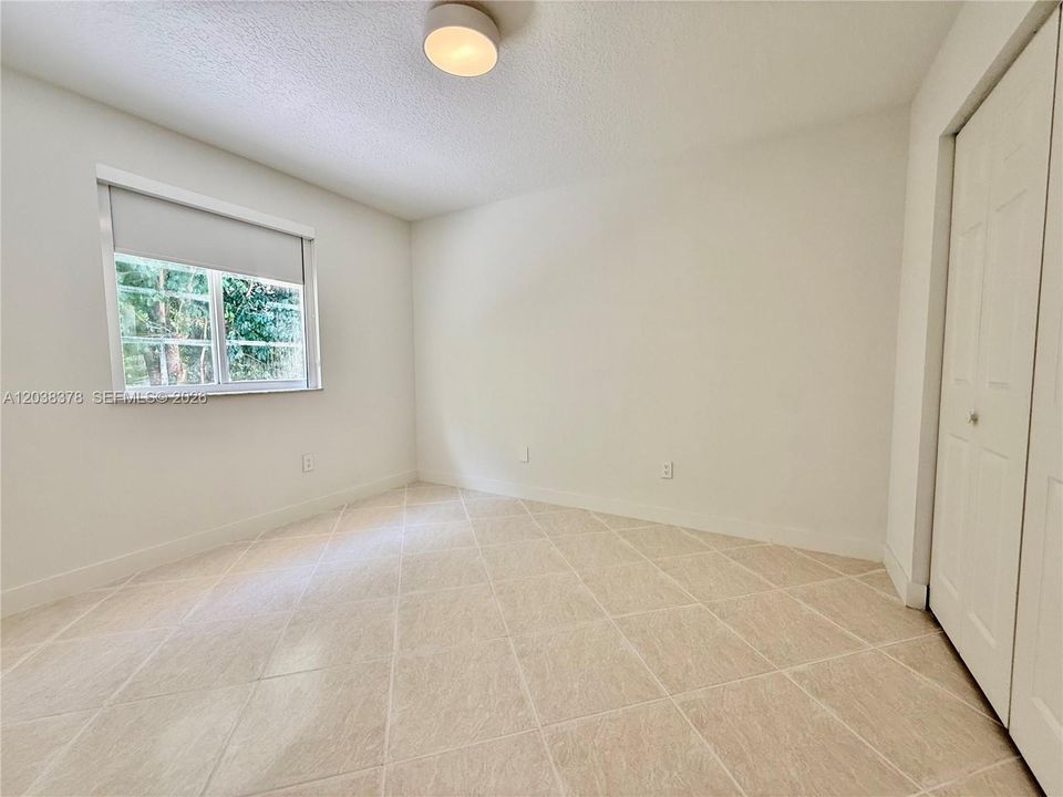 En Renta: $5,400 (4 camas, 2 baños, 2147 Pies cuadrados)