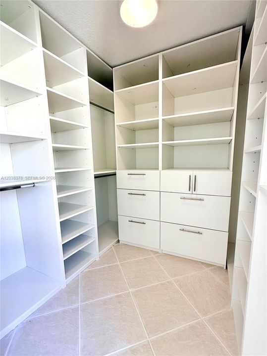 En Renta: $5,400 (4 camas, 2 baños, 2147 Pies cuadrados)