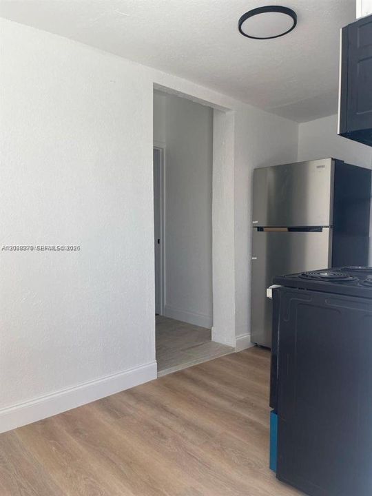 В аренду: $1,550 (1 спален, 1 ванн, 400 Квадратных фут)