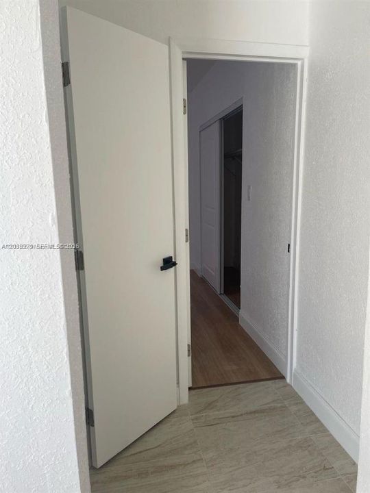 В аренду: $1,550 (1 спален, 1 ванн, 400 Квадратных фут)