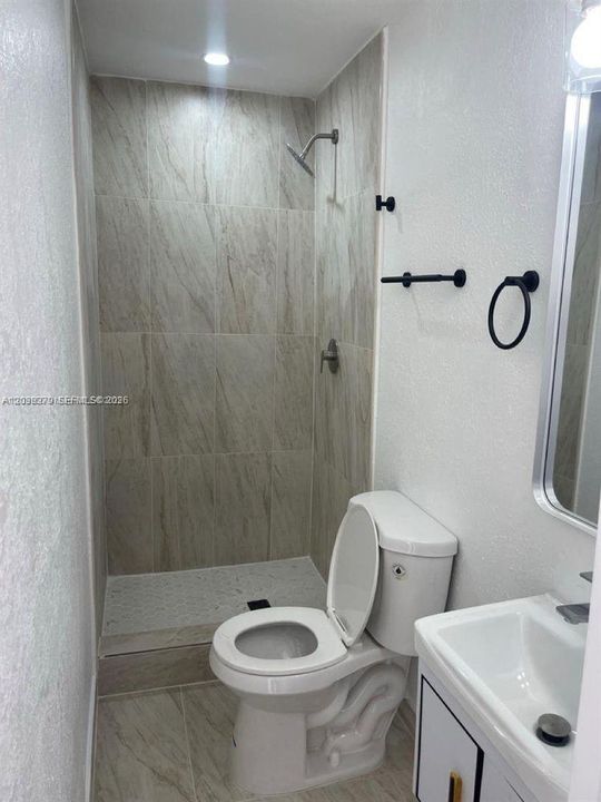 В аренду: $1,550 (1 спален, 1 ванн, 400 Квадратных фут)