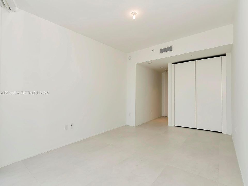 В аренду: $35,000 (4 спален, 5 ванн, 4600 Квадратных фут)
