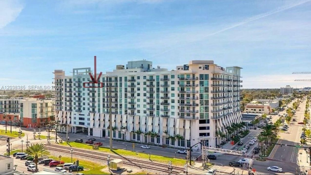 For Sale: $383,500 (2 beds, 2 baths, 1195 Square Feet)