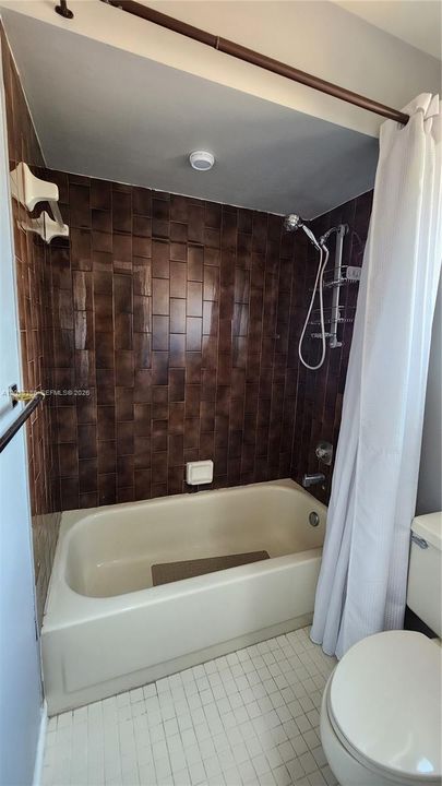 En Renta: $3,750 (3 camas, 2 baños, 1825 Pies cuadrados)