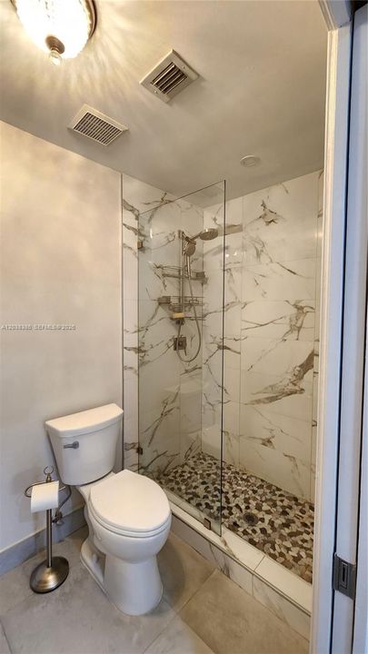 Master bathroom downstairs
