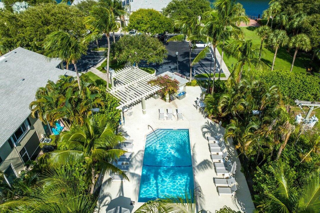 Community pool