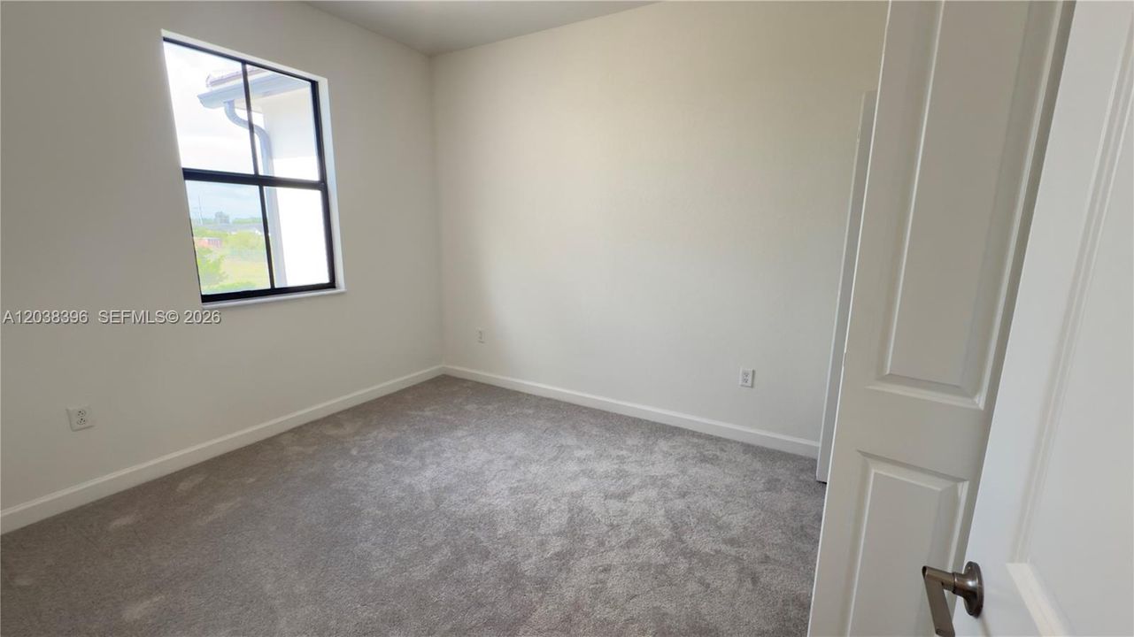 En Renta: $3,000 (4 camas, 2 baños, 1820 Pies cuadrados)