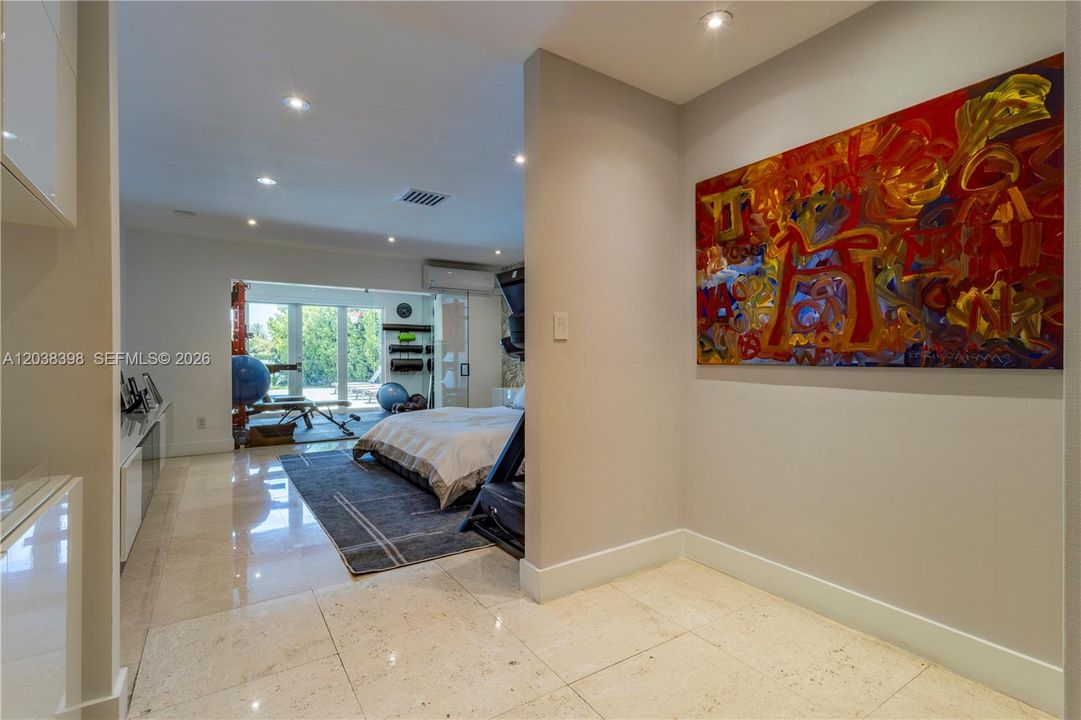For Sale: $2,980,000 (5 beds, 4 baths, 3880 Square Feet)