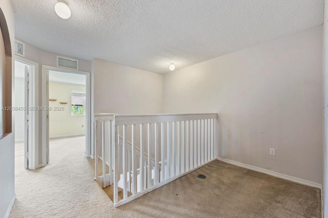 For Sale: $289,900 (4 beds, 2 baths, 1846 Square Feet)