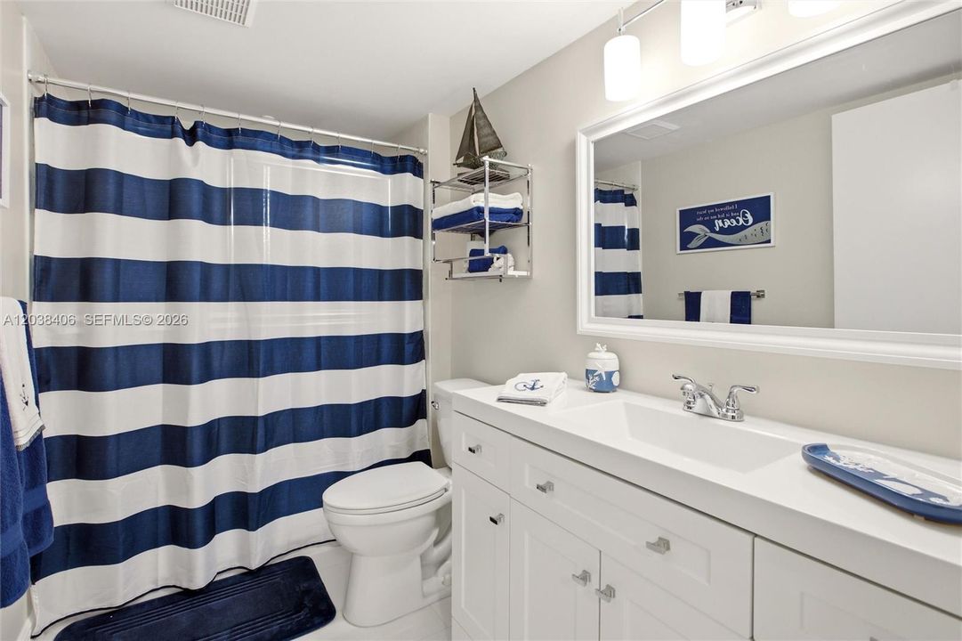 For Sale: $255,000 (2 beds, 2 baths, 1207 Square Feet)