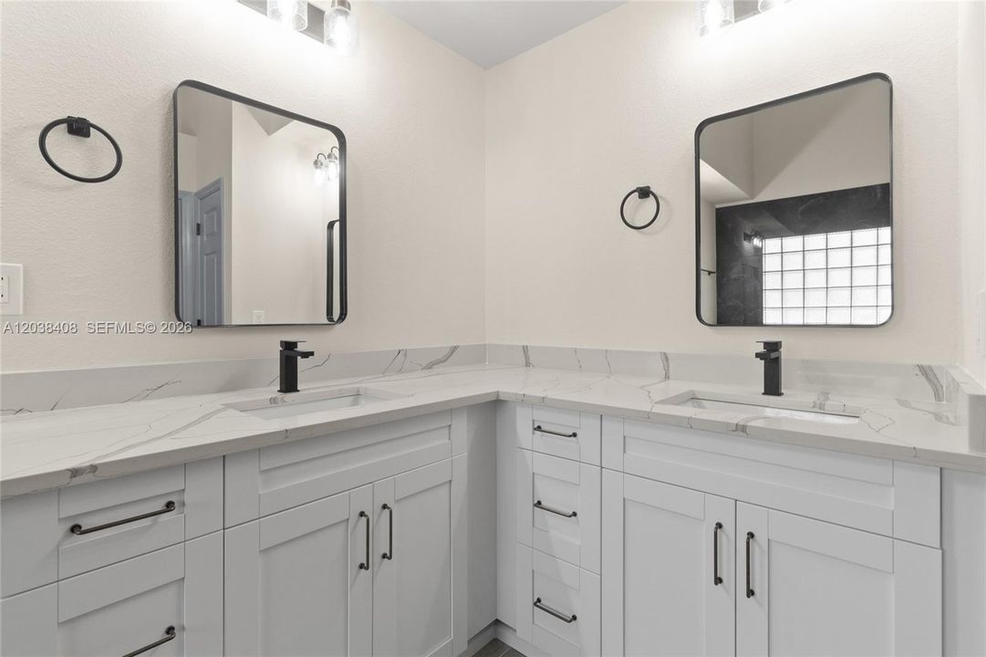 For Sale: $650,000 (5 beds, 3 baths, 0 Square Feet)