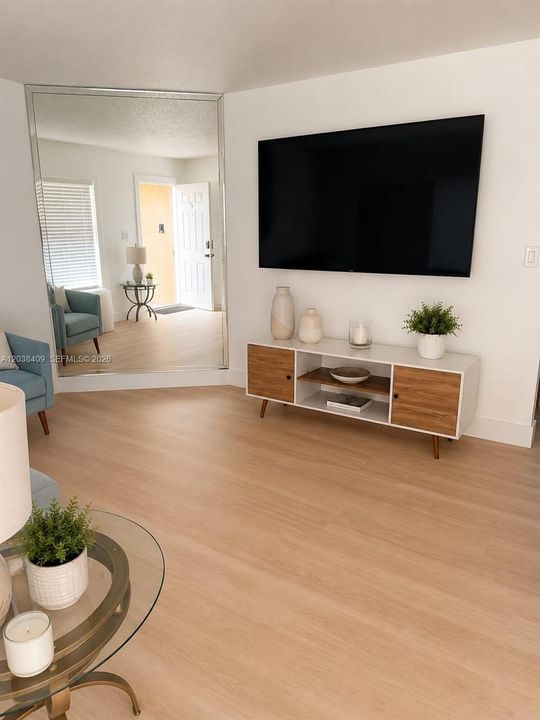 For Rent: $2,750 (3 beds, 2 baths, 1002 Square Feet)