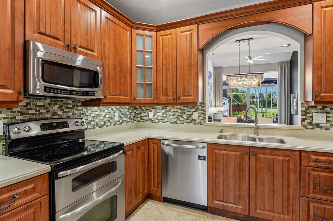17-web-or-mls-W Palm Aire Dr-S1306-017