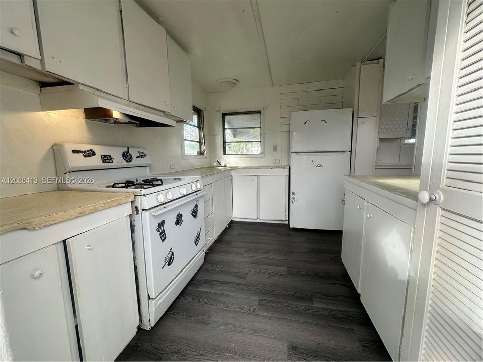 В аренду: $1,650 (2 спален, 1 ванн, 624 Квадратных фут)