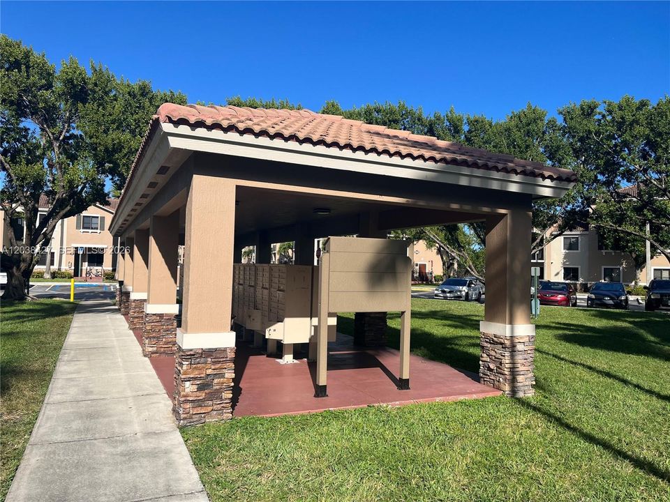 En Venta: $339,900 (3 camas, 2 baños, 1383 Pies cuadrados)