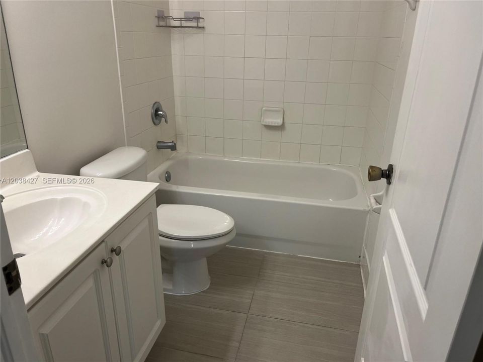En Venta: $339,900 (3 camas, 2 baños, 1383 Pies cuadrados)