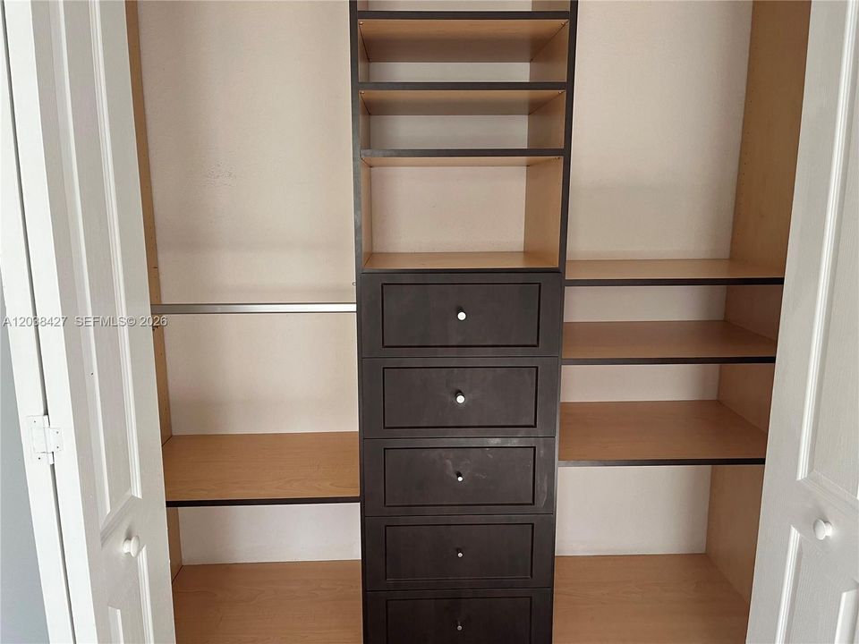 En Venta: $339,900 (3 camas, 2 baños, 1383 Pies cuadrados)