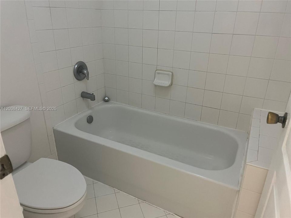En Venta: $339,900 (3 camas, 2 baños, 1383 Pies cuadrados)